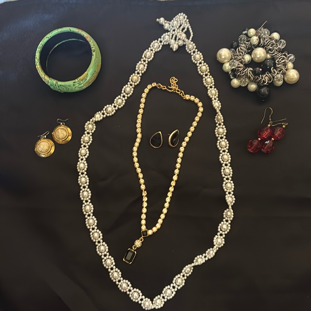 Retro Revival Jewlery Bundle